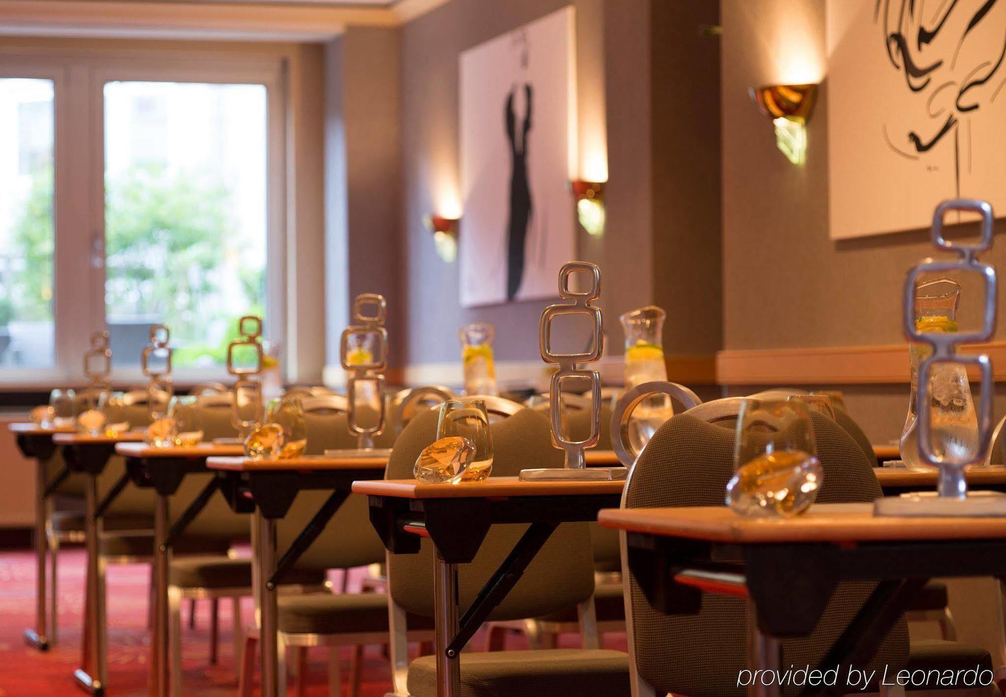 Renaissance Duesseldorf Hotel 외부 사진