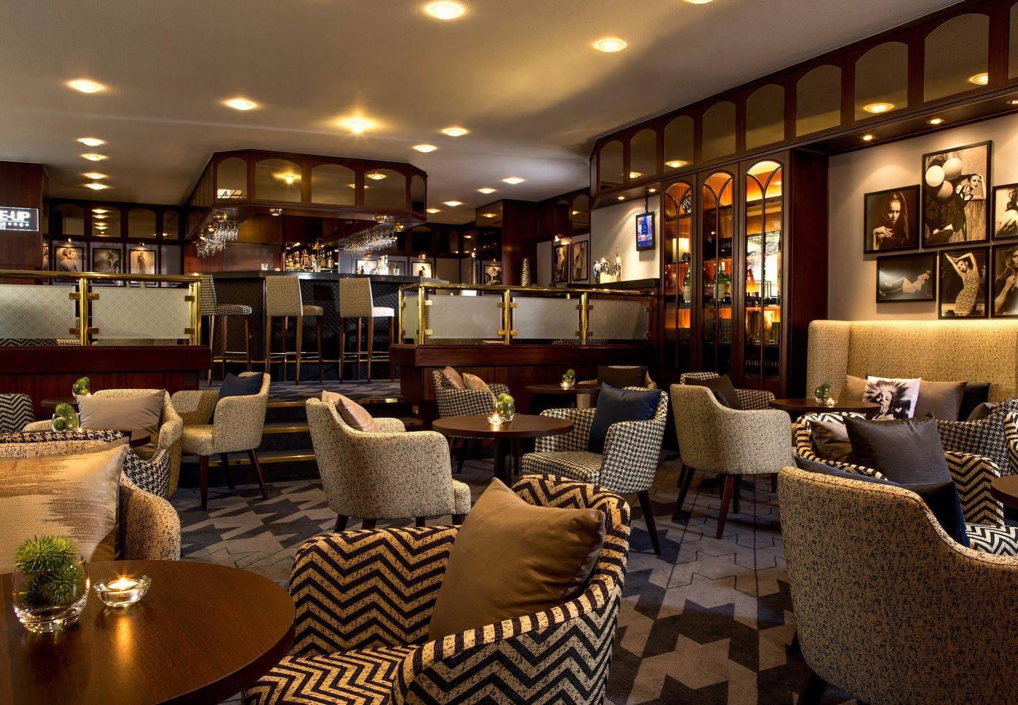 Renaissance Duesseldorf Hotel 외부 사진