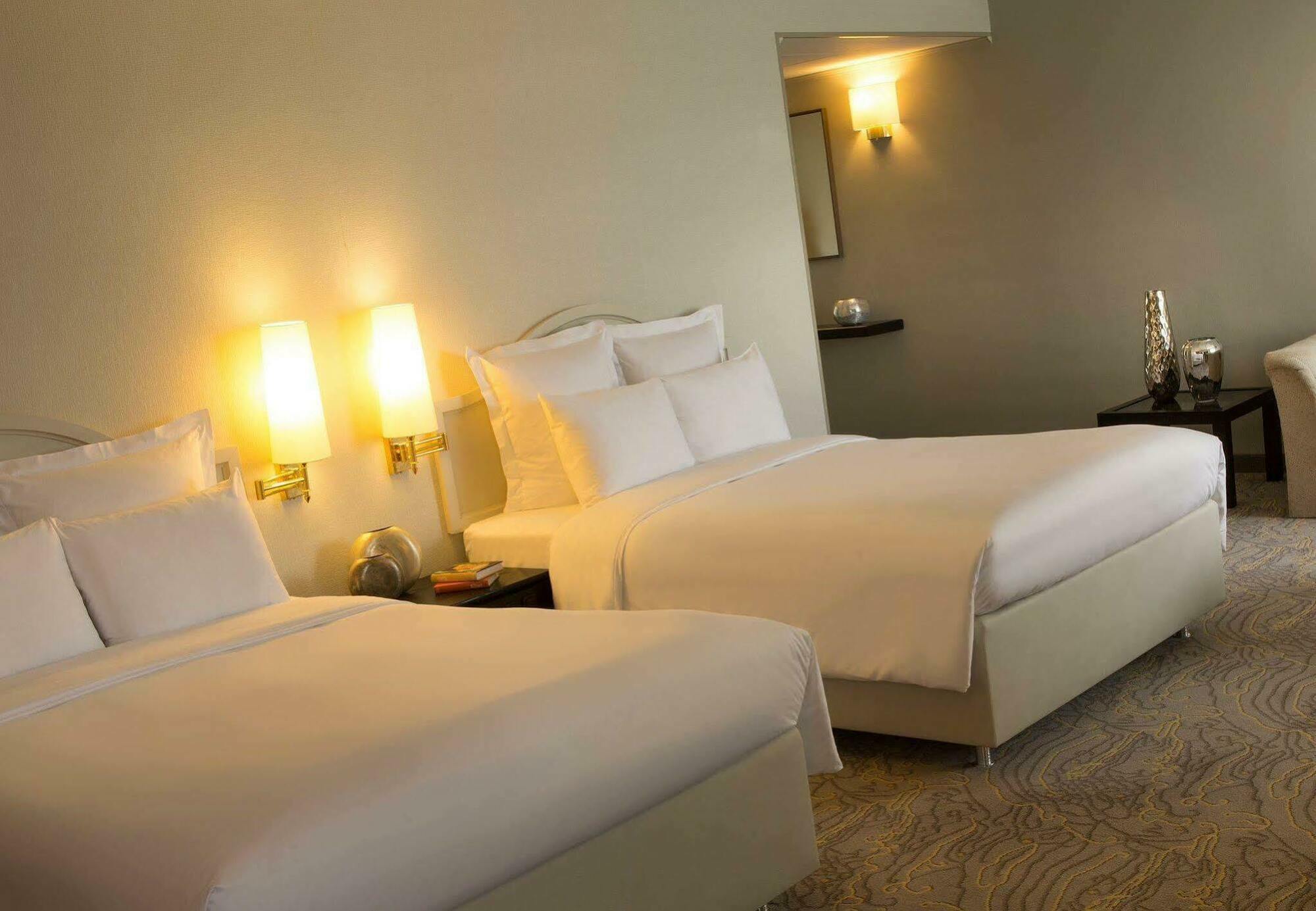 Renaissance Duesseldorf Hotel 외부 사진